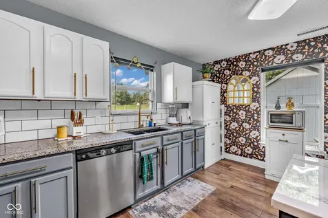 9802 Blue Ridge Way Indianapolis IN 46234