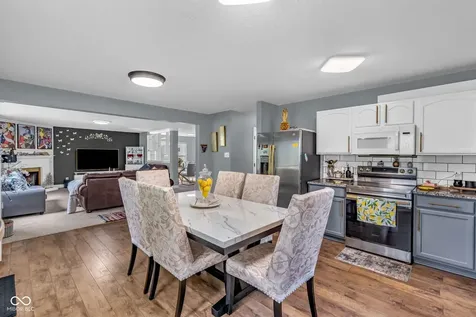 9802 Blue Ridge Way Indianapolis IN 46234