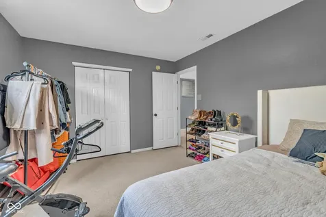 9802 Blue Ridge Way Indianapolis IN 46234