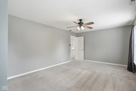 9220 N Coral Reef Road Mccordsville IN 46055