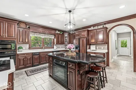4480 W 121st Street Zionsville IN 46077