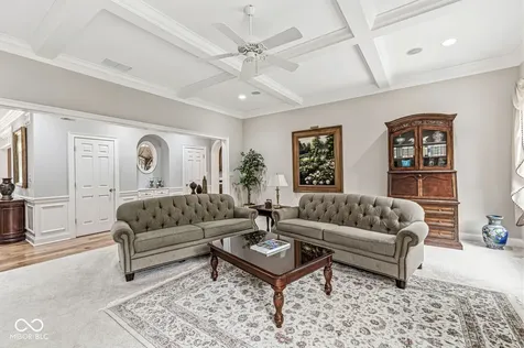 4480 W 121st Street Zionsville IN 46077