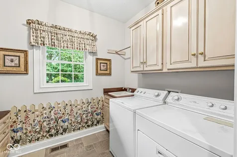 4480 W 121st Street Zionsville IN 46077