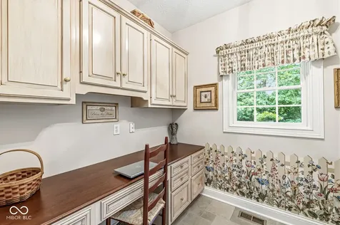 4480 W 121st Street Zionsville IN 46077