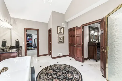 4480 W 121st Street Zionsville IN 46077
