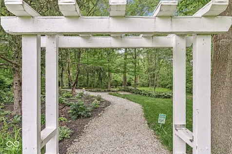 4480 W 121st Street Zionsville IN 46077