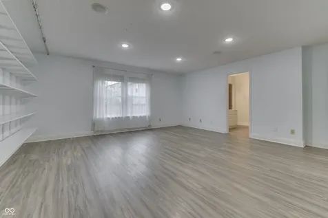 6613 Sonesta Drive Indianapolis IN 46217