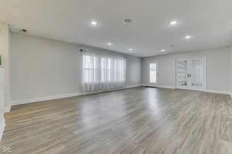 6613 Sonesta Drive Indianapolis IN 46217