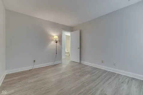 6613 Sonesta Drive Indianapolis IN 46217