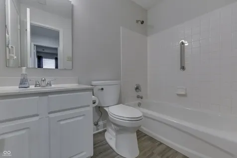 6613 Sonesta Drive Indianapolis IN 46217