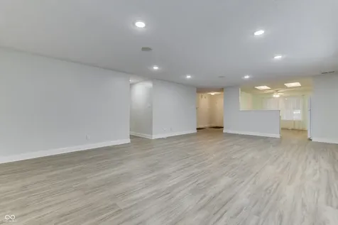 6613 Sonesta Drive Indianapolis IN 46217