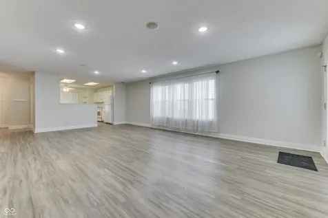 6613 Sonesta Drive Indianapolis IN 46217