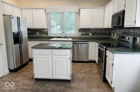 17934 Village Way N Noblesville IN 46062