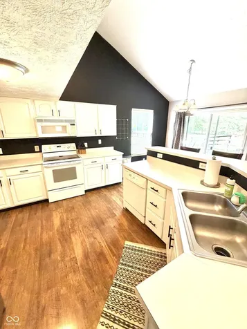 17870 Village Center Drive Noblesville IN 46062