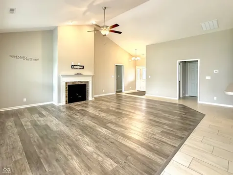 817 Detford Street Lebanon IN 46052
