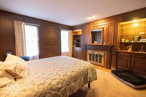 3900 N Vienna Woods Drive Muncie IN 47304