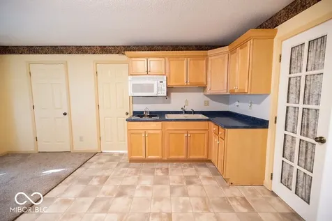 3900 N Vienna Woods Drive Muncie IN 47304
