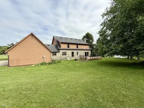 14 Beechwood Court Batesville IN 47006