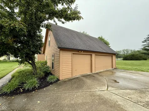 14 Beechwood Court Batesville IN 47006