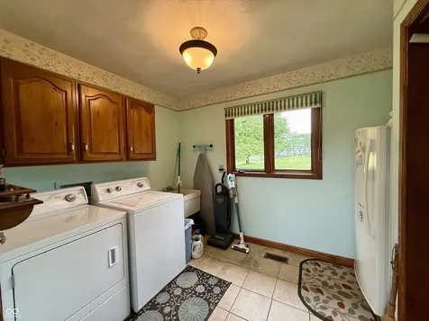 14 Beechwood Court Batesville IN 47006