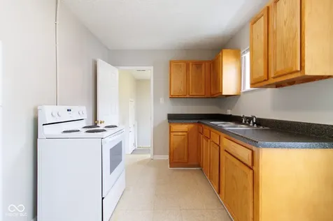 63 S 3rd Avenue Beech Grove IN 46107