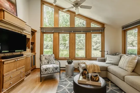 4865 Briarwood Court Carmel IN 46033