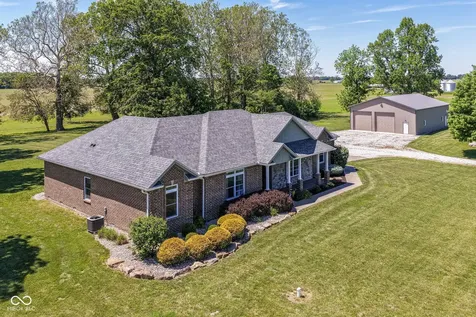 6425 N 900 W Elwood IN 46036