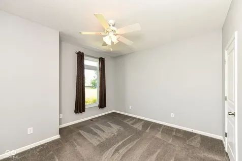 6425 N 900 W Elwood IN 46036