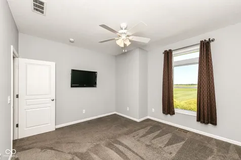 6425 N 900 W Elwood IN 46036