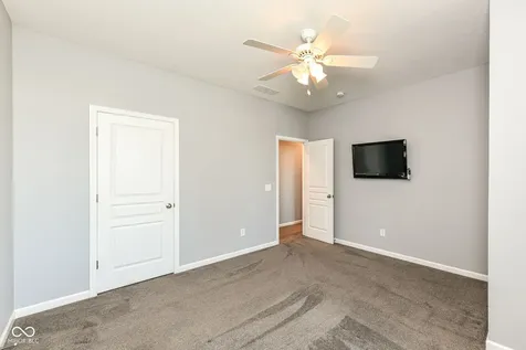 6425 N 900 W Elwood IN 46036