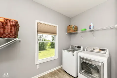 6425 N 900 W Elwood IN 46036