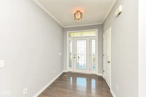 6425 N 900 W Elwood IN 46036