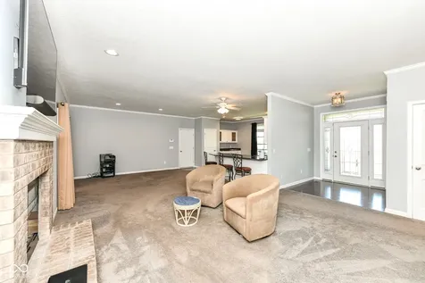 6425 N 900 W Elwood IN 46036