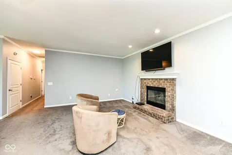 6425 N 900 W Elwood IN 46036