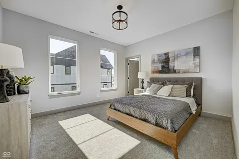 176 Midland Trace Loop Westfield IN 46074