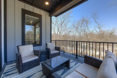 176 Midland Trace Loop Westfield IN 46074