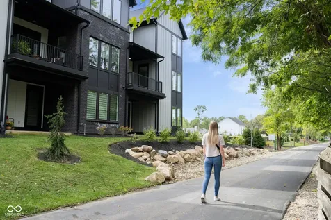 176 Midland Trace Loop Westfield IN 46074