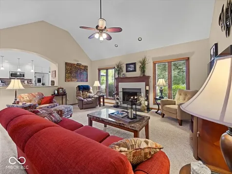 111 Foxborough Run Shelbyville IN 46176