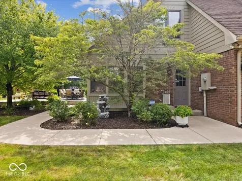 111 Foxborough Run Shelbyville IN 46176