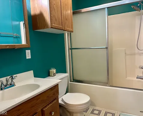 4000 S 550 W Columbus IN 47201