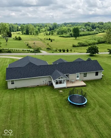 4000 S 550 W Columbus IN 47201