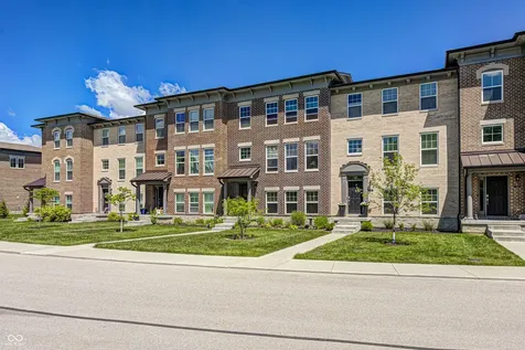896 Yorkshire Lane Zionsville IN 46077