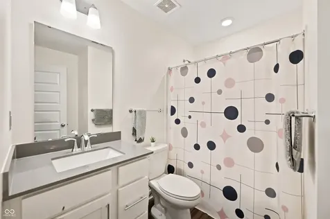 896 Yorkshire Lane Zionsville IN 46077