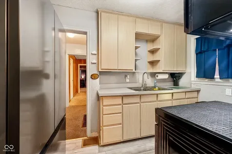 1530 E 49th Street Indianapolis IN 46205