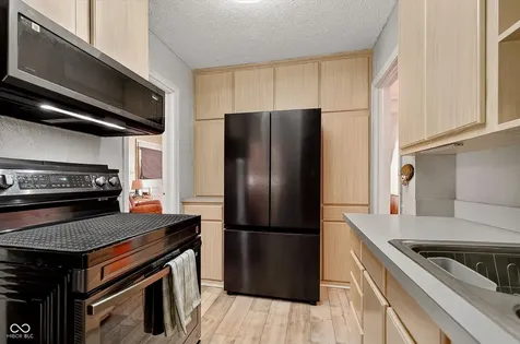 1530 E 49th Street Indianapolis IN 46205