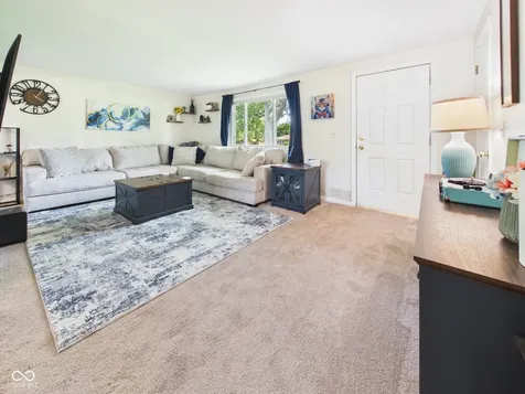 262 E 600 N Alexandria IN 46001