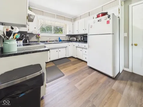 262 E 600 N Alexandria IN 46001