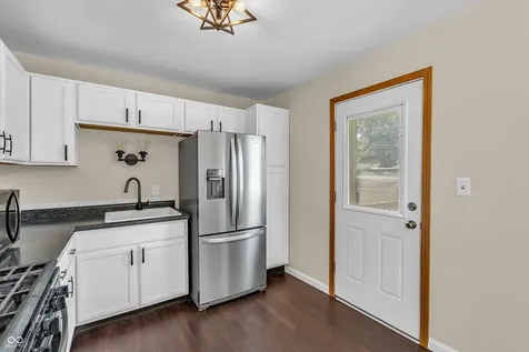 4546 Laclede Street Indianapolis IN 46221