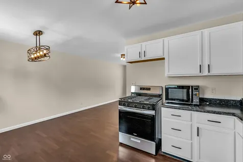 4546 Laclede Street Indianapolis IN 46221