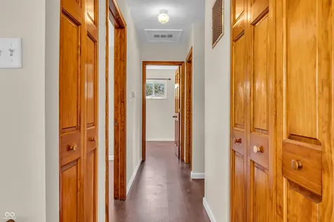 4546 Laclede Street Indianapolis IN 46221